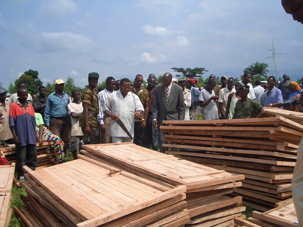 Building houses in Burundi